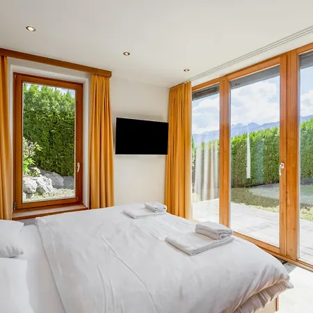 Emma-10 By Interhome